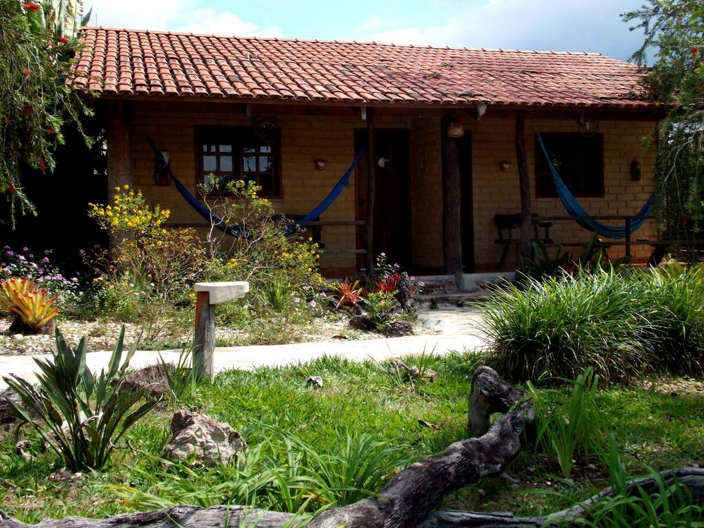 Pousada Vila Dos Ipes カバルカンテ 部屋 写真